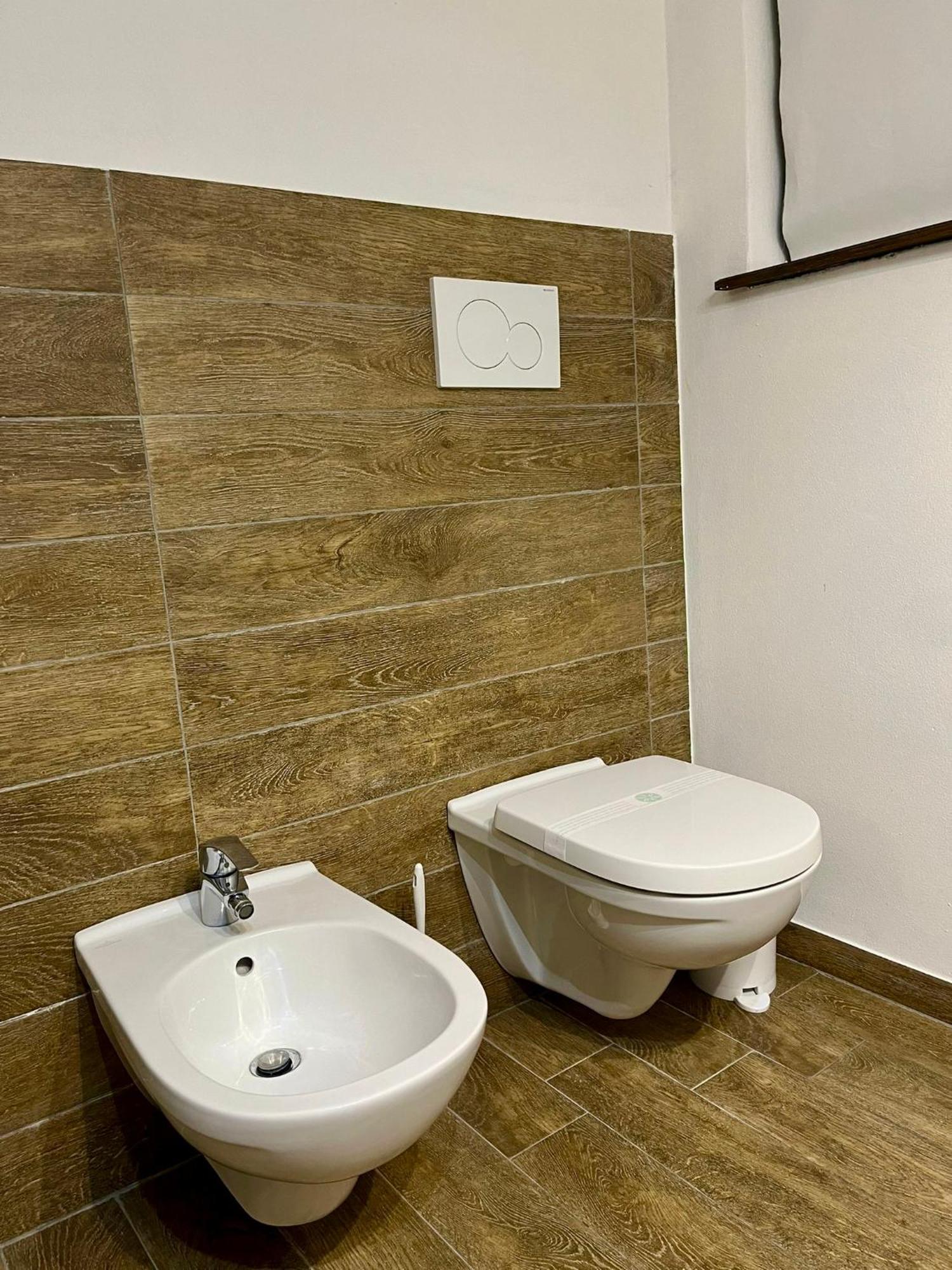 Residenza Corrado By Almanova Residenze Apartment Mantova Bagian luar foto