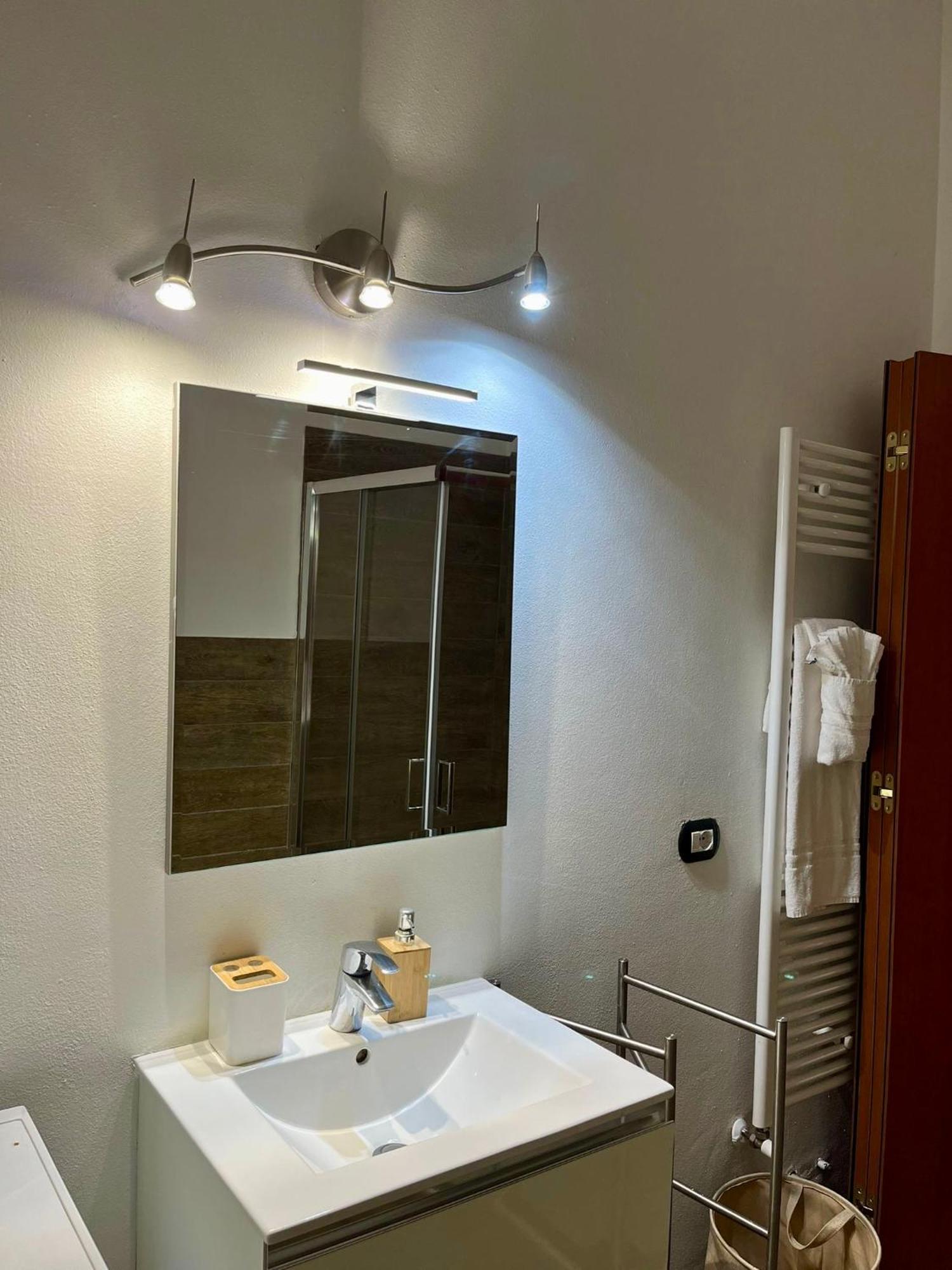 Residenza Corrado By Almanova Residenze Apartment Mantova Bagian luar foto